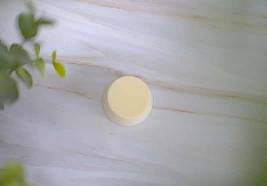Sole- Seife zum Entfernen von Make up und bei unreiner Haut